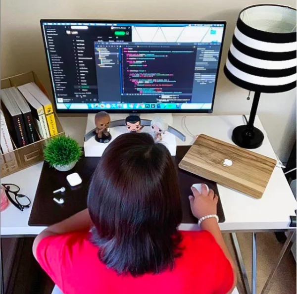 Top 15 Tech Blogger to Follow on Instagram 14 Ekran Resmi 2019 08 14 19.53.18
