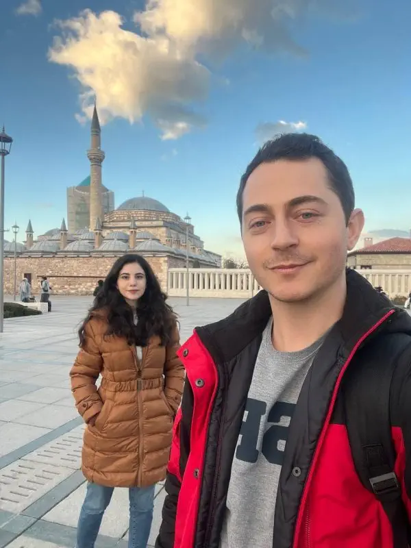Konya Mevlana Türbesi Konya Mevlana Türbesi